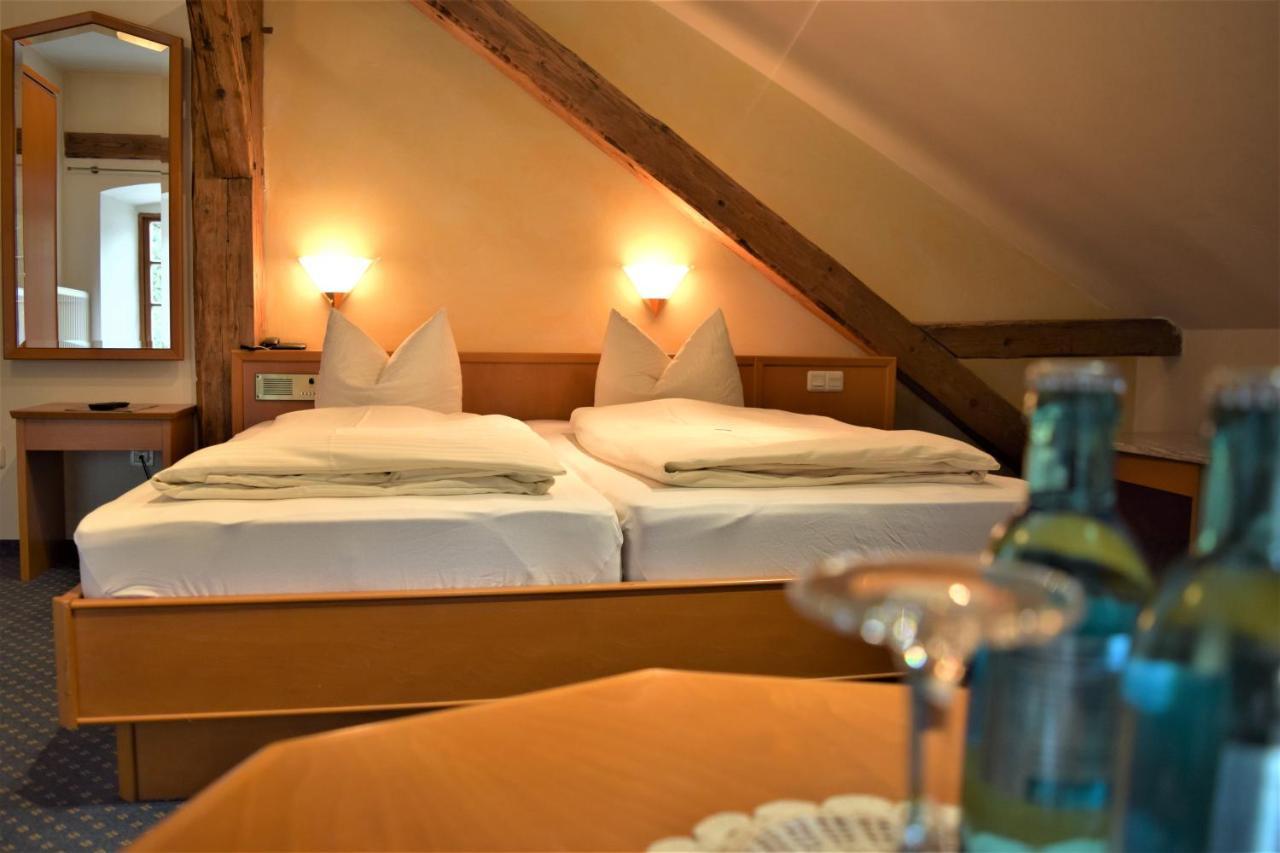 Hotel Zum Braeu Kinding Exteriör bild