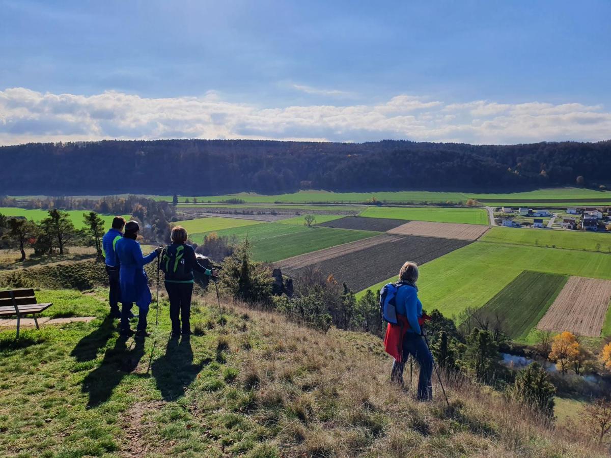 Hotel Zum Braeu Kinding Exteriör bild