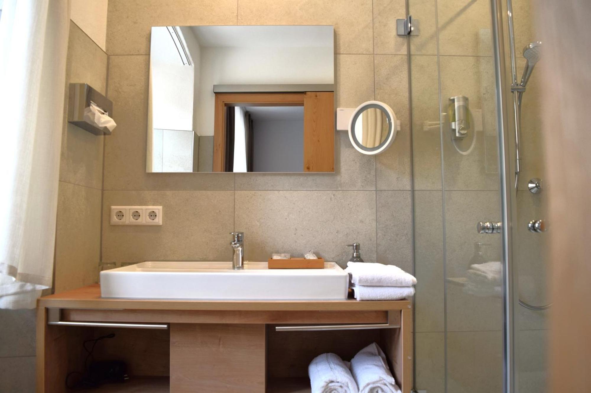 Hotel Zum Braeu Kinding Exteriör bild