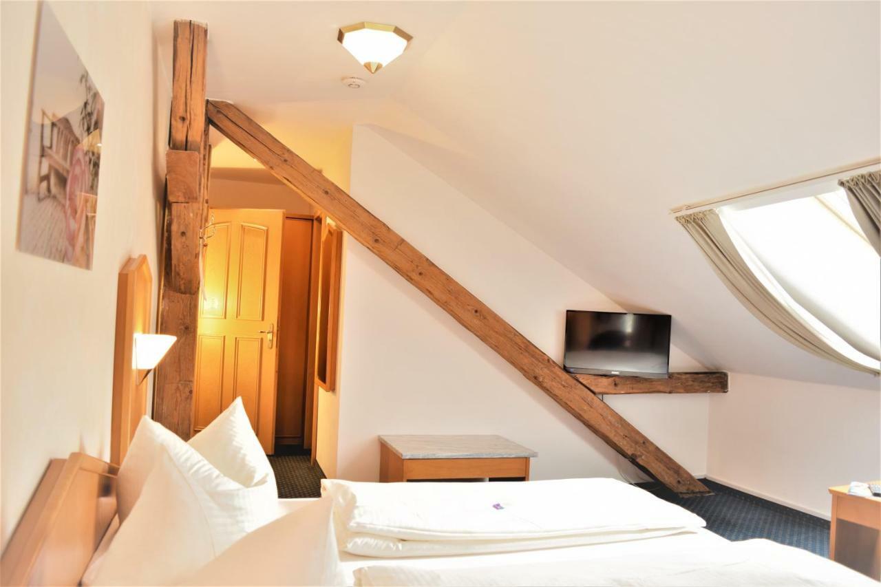 Hotel Zum Braeu Kinding Exteriör bild