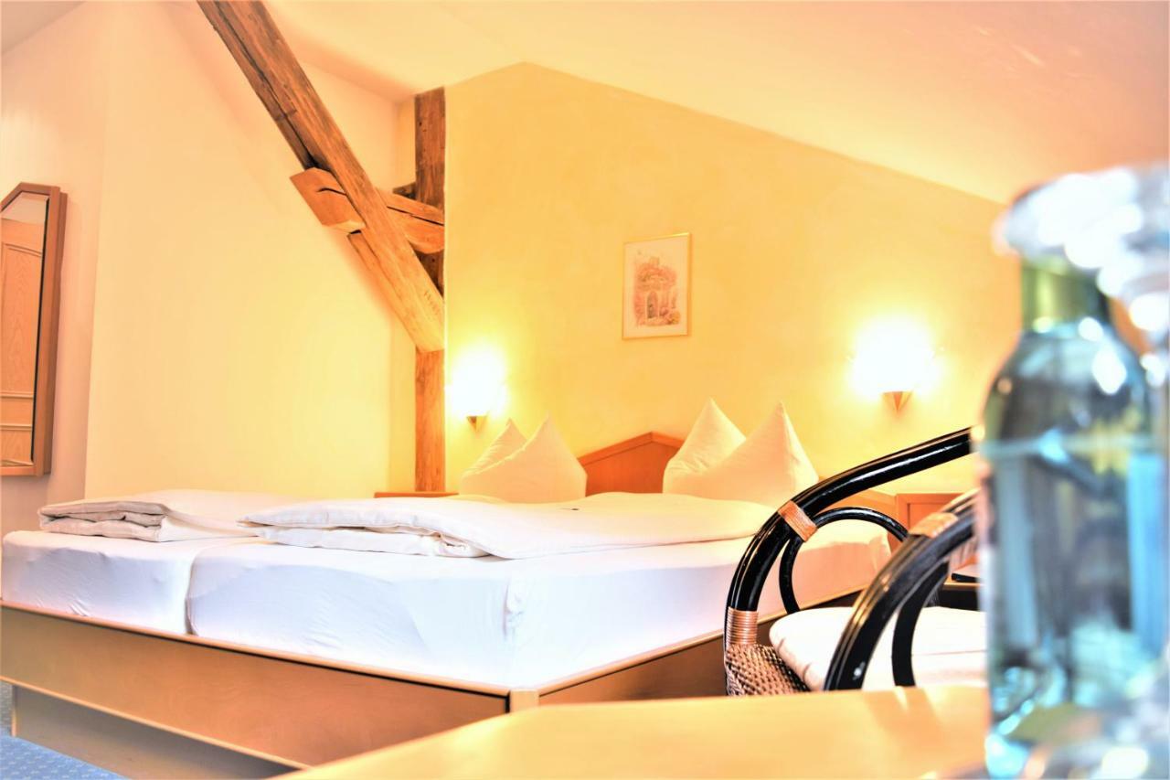 Hotel Zum Braeu Kinding Exteriör bild