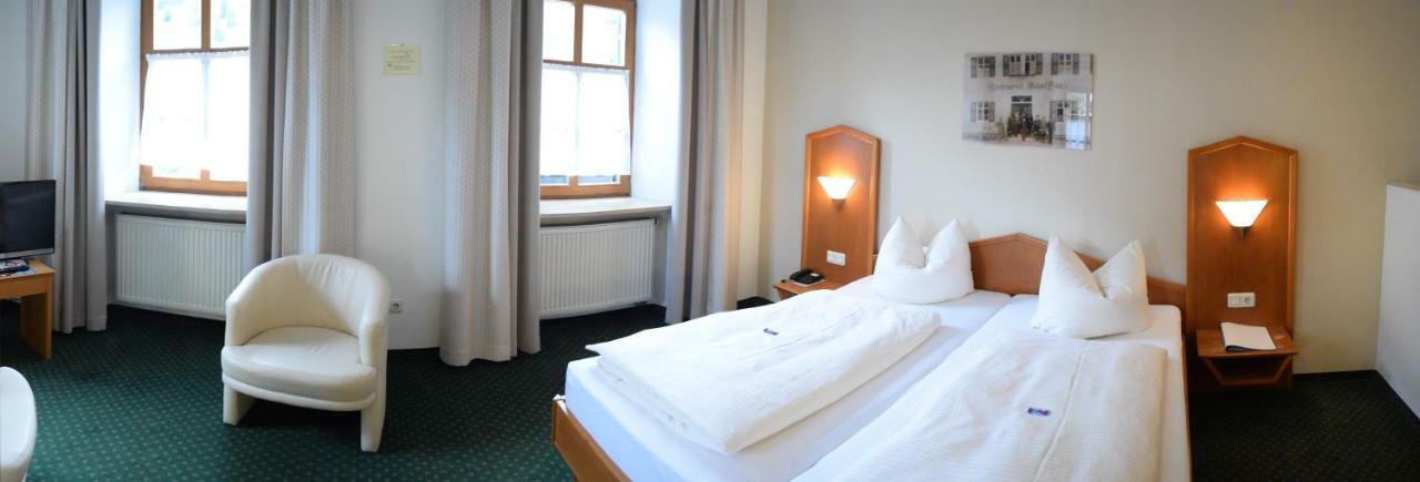 Hotel Zum Braeu Kinding Exteriör bild
