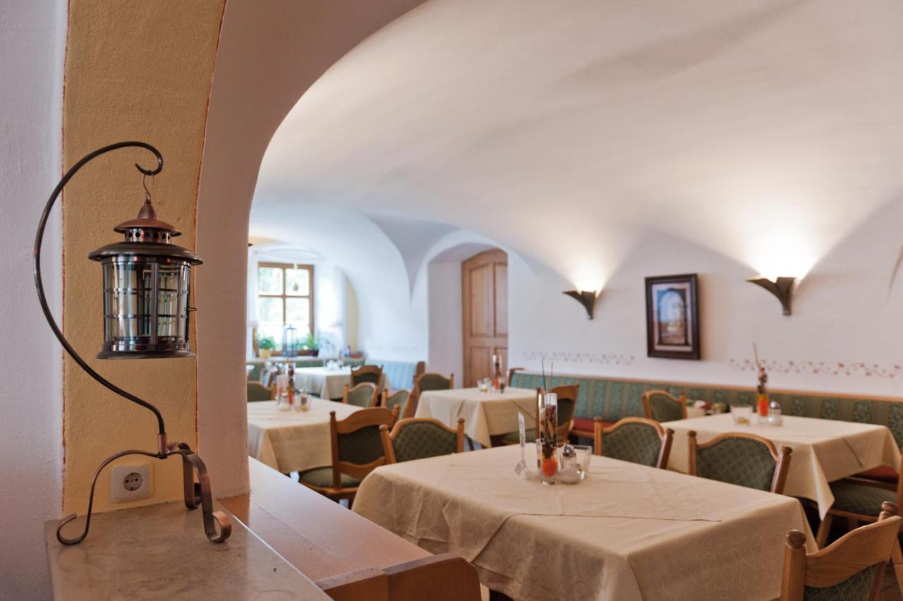 Hotel Zum Braeu Kinding Exteriör bild